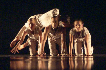 IFMC в Витебске начался с «Цербера» «Fresco Dance Company». Фото Сергея Серебро