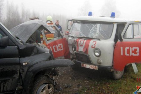 Очередное ДТП со скорой помощью в Витебской области. Фото МЧС