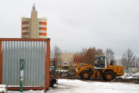 В Витебске началось строительство ресторана McDonalds. Фото Сергея Серебро