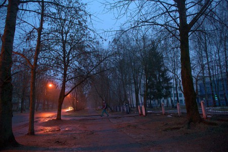 Место нападения у гимназии №5 в Витебске. Фото Сергея Серебро