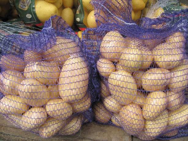 Витебский облисполком отпустил цены на мытую картошку