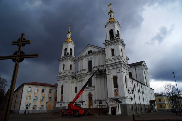 Начался ремонт Свято-Успенского собора. Фото Сергея Серебро