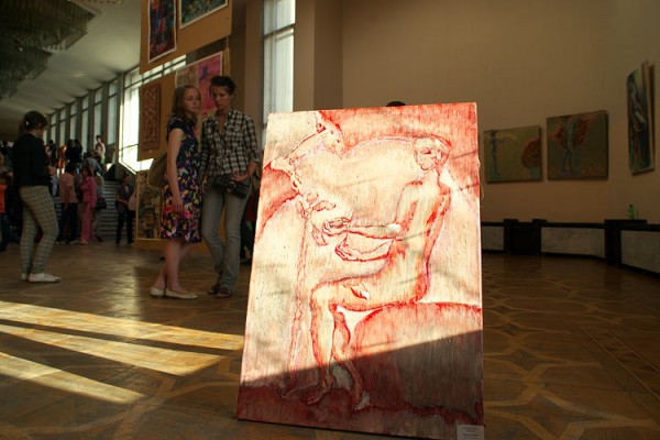 Экспозиция конкурса «Арт-Сессия» в 2010 году. Фото Сергея Серебро