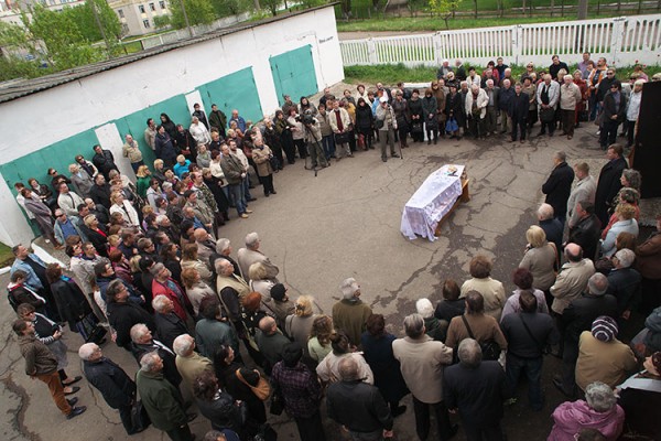 Давіда Сімановіча праводзілі ў апошні шлях на ўскрайку Віцебска. Фота Сержука Серабро