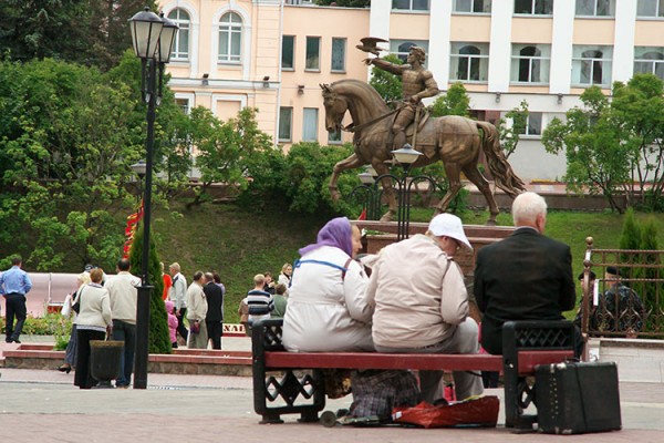 Помнік князю Альгерду ў Віцебску адкрыты. Фота Сержука Серабро