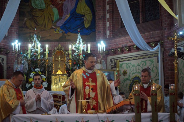 урачыстую Імшу на Божае Нараджэнне ў касцёле св. Антонія Падуанскага ў Паставах. Фота Сержука Серабро