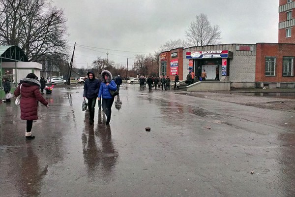 В Витебске разогнали толкучку у Полоцкого рынка. Фото Сергея Серебро