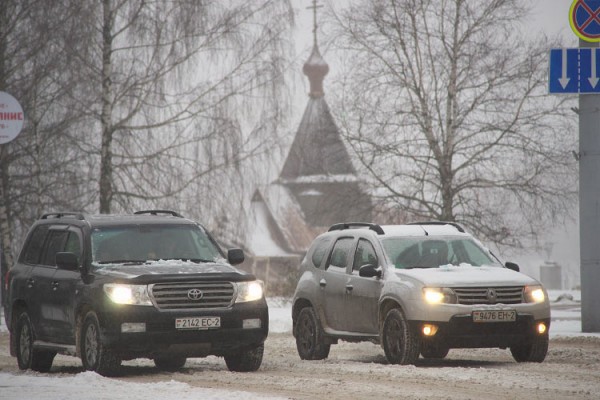 В канун нового года на Витебск обрушилась метель. Фото Сергея Серебро