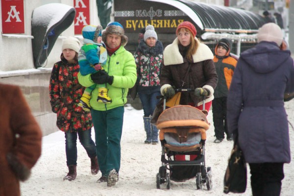 В канун нового года на Витебск обрушилась метель. Фото Сергея Серебро