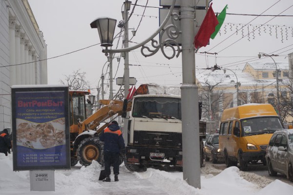 Очередной снежный рекорд побит в Витебске. Фото Сергея Серебро