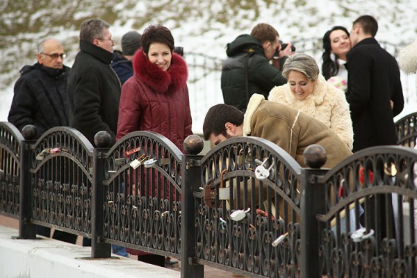 В день влюбленных девушка из Витебска вышла замуж за Ангела. Фото Сергея Серебро