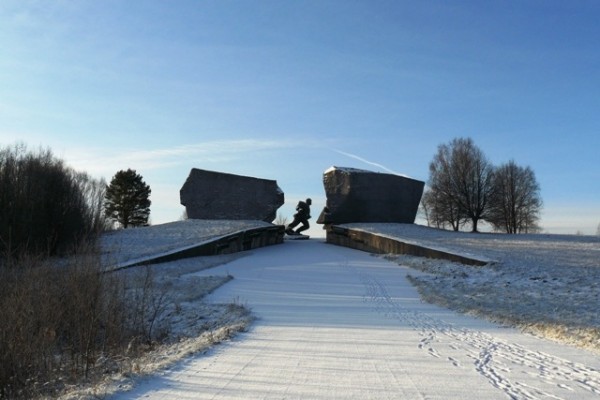 Мемориальный комплекс «Прорыв». Фото Катерины Сидоренко / Wikipedia.org