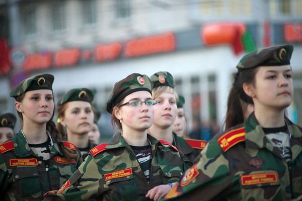 Репетиция праздничного шествия в Витебске ко Дню Победы. Фото Сергея Серебро