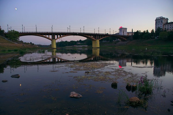 Уровень воды в Двине снова упал ниже исторического минимума. Фото Сергея Серебро