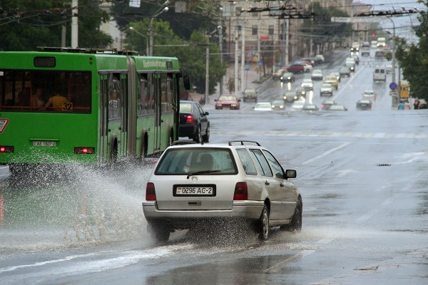 В Витебске второй раз за август прошел дождь. Фото Сергея Серебро