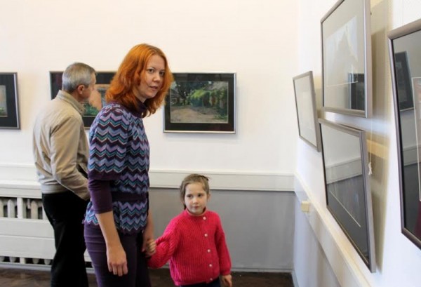 В Витебске открылась персональная выставка  Екатерины Мясниковой. Фото Юрия Шепелева