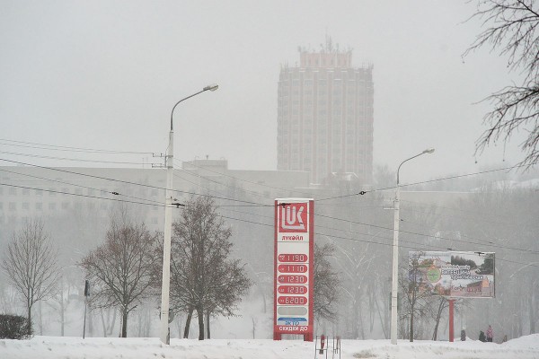 Вид на Витебск с проспекта Людникова во время циклона «Эмма». Фото Сергея Серебро