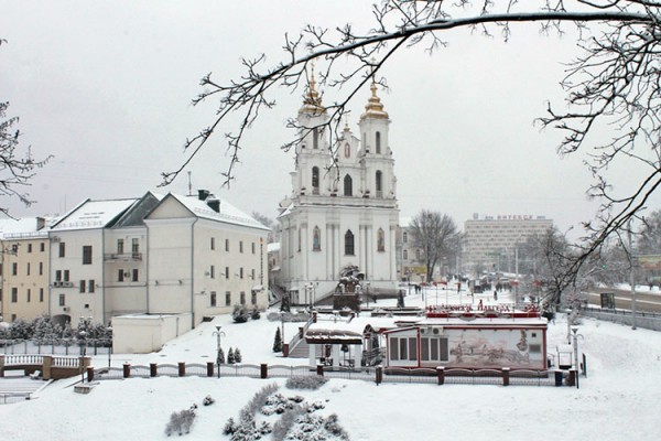 В Витебск вернулась зима. Фото Юрия Шепелева