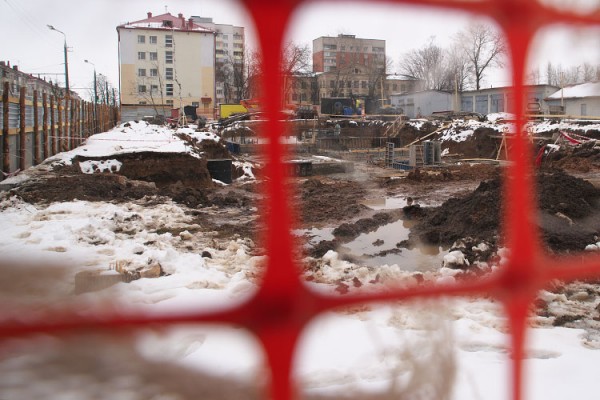  На месте снесенного довоенного здания в Витебске строят общежитие для медуниверситета. Фото Сергея Серебро