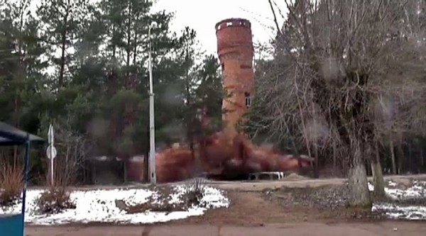 Под Витебском взорвали водонапорную башню. Кадр из видео МЧС