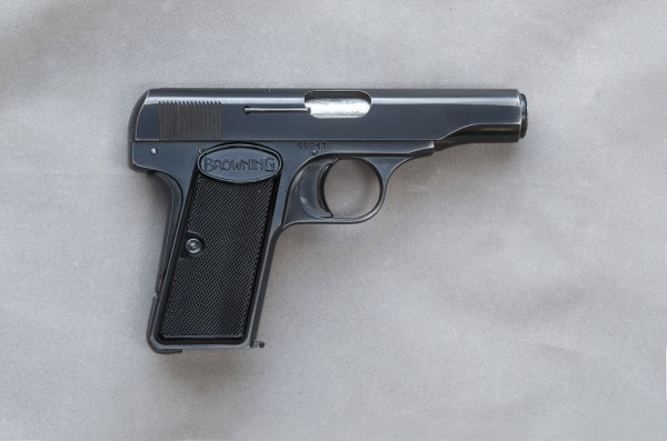 Пистолет Browning М1910. Иллюстративное фото Judson Guns / wikipedia.org