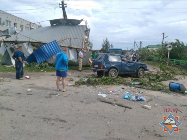 Псоледствия сильного ветра в Шарковщинском районе. Фото МЧС