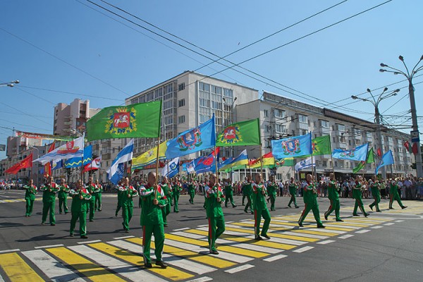 Урачыстасці з нагоды Дня незалежнасці ў Віцебску прайшлі пад знакам Пагоні. Фота Сержука Серабро