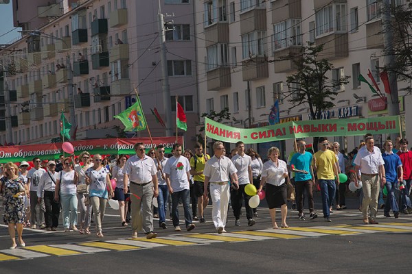 Урачыстасці з нагоды Дня незалежнасці ў Віцебску прайшлі пад знакам Пагоні. Фота Сержука Серабро