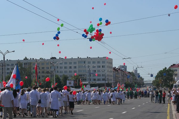 Урачыстасці з нагоды Дня незалежнасці ў Віцебску прайшлі пад знакам Пагоні. Фота Сержука Серабро