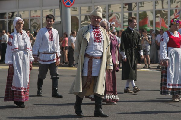 Урачыстасці з нагоды Дня незалежнасці ў Віцебску прайшлі пад знакам Пагоні. Фота Сержука Серабро