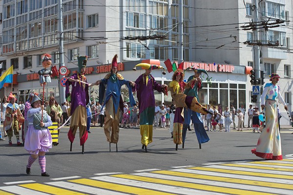 Урачыстасці з нагоды Дня незалежнасці ў Віцебску прайшлі пад знакам Пагоні. Фота Сержука Серабро