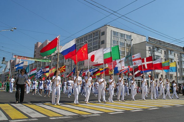 Урачыстасці з нагоды Дня незалежнасці ў Віцебску прайшлі пад знакам Пагоні. Фота Сержука Серабро