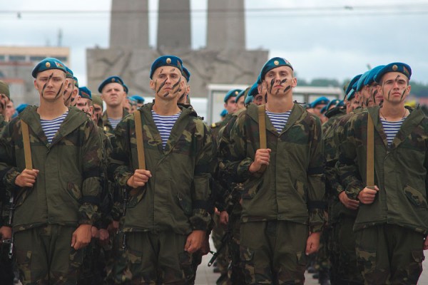 Gразднование Дня десантника в Витебске. Фото Сергея Серебро