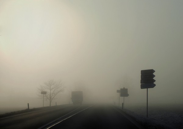 Туман на дороге. Фото Natalie93 / pixabay.com