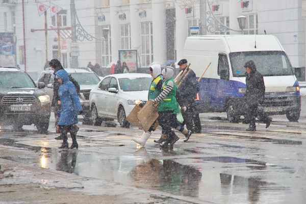 Снегопад в Вітебске. Фото Сергея Серебро