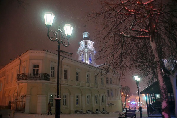 иклон Axel принес в Витебск сильный снегопад. Фото Сергея Серебро