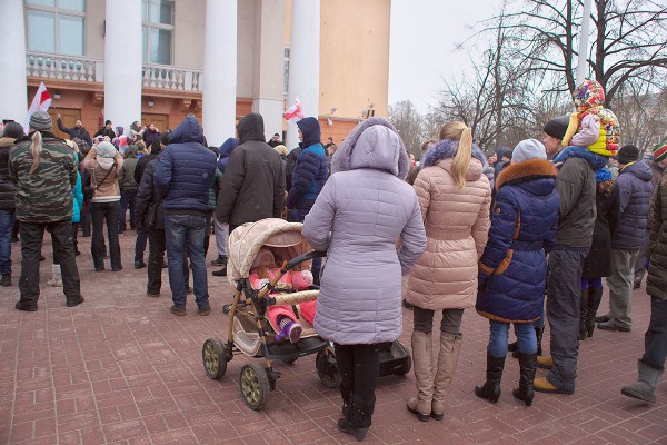 Акция протеста против декрета №3 о сборе на финансирование расходов государства в Витебске. Фото Сергея Серебро