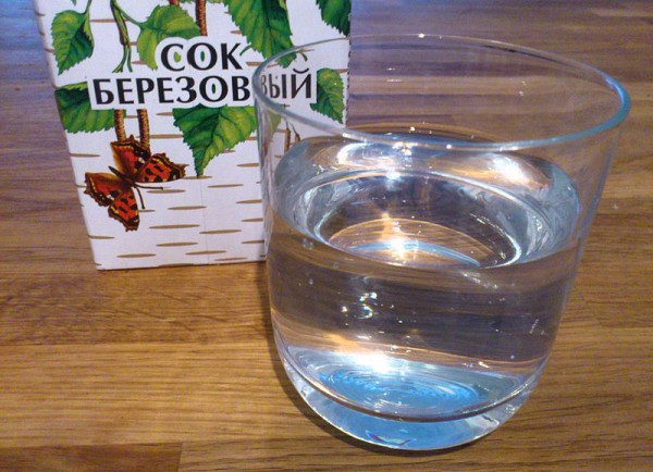 Березовый сок. Фото Off-shell / wikipedia.org