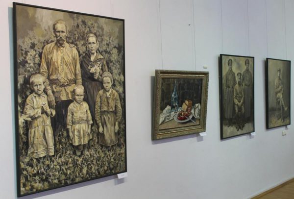 В Витебске открылась выставка живописи и графики Бориса Лалыко. Фото Юрия Шепелева