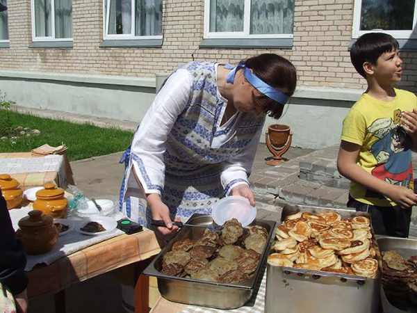 Трэці Адамаўскі фэст сабраў меламанаў, бёрдвотчэраў, аматараў даўніны. Фота Барбары Церашковай