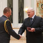 Лукашенко наградил нового начальника витебской милиции орденом