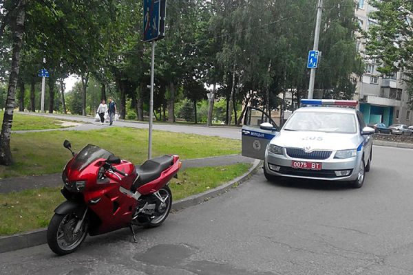 В Витебске задержали пьяного мотоциклиста. Фото ГАИ УВД Витебского облисполкома