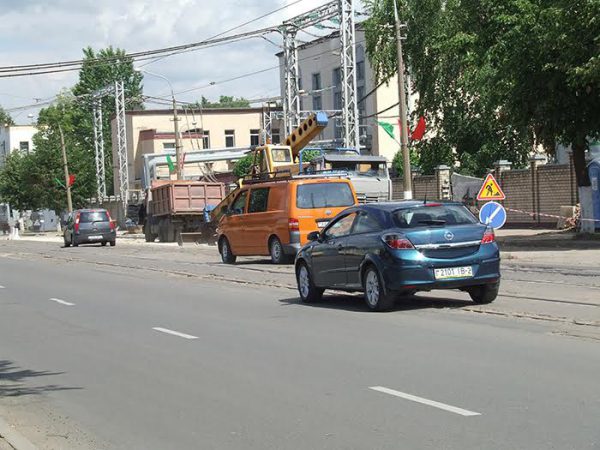 В Витебске водители жалуются на ремонтные работы на улице Горького. Фото Барбары Терешковой