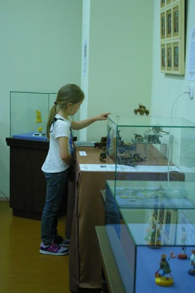 В Витебске открылась выставка миниатюрных произведений искусства. Фото Игоря Романова