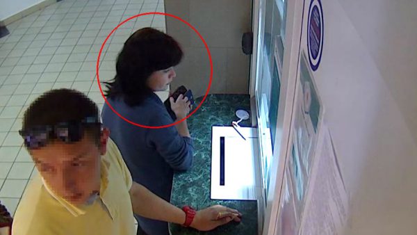 В Витебске милиция ищет женщину, забравшую забытый смартфон, ее подозревают в краже. Фото УВД