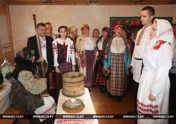 Областной праздник-конкурс свадебных обрядов "Вялiкая вясельнiца - 2017" в Ушачах. Фото Александра Хитрова / БелТА