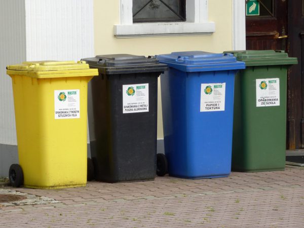 Контейнеры для мусора. Фото pixabay.com