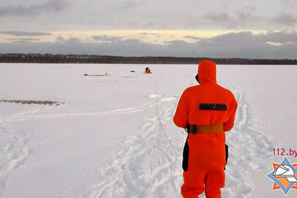 Минчанин и полочанин едва не утонули на рыбалке в Докшицком районе. Фото МЧС