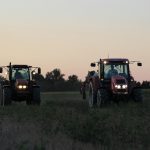 Весеннюю вспашку полей в Витебской области будут вести круглосуточно