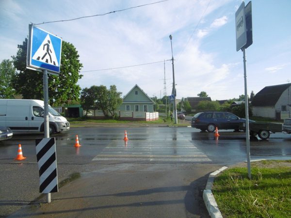 На Ленинградской улице в Витебске легковушка сбила школьника. Фото ГАИ